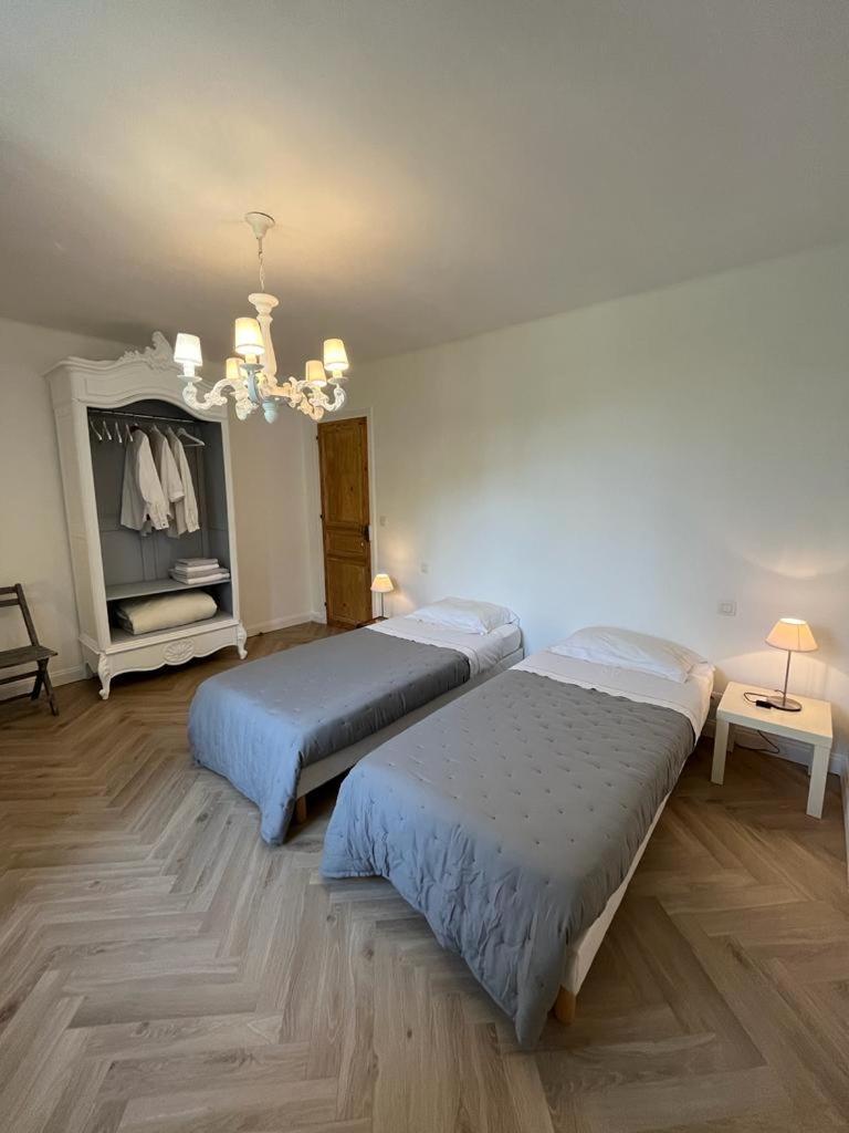 Les 3 Platanes Bed & Breakfast Conilhac-Corbieres Bagian luar foto